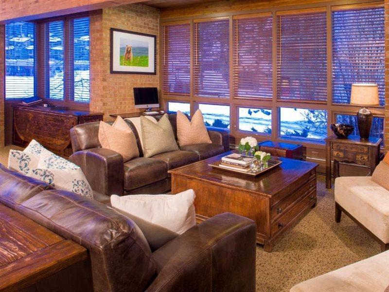 סנואומאס ווילג' Mountain Chalet Snowmass מראה חיצוני תמונה